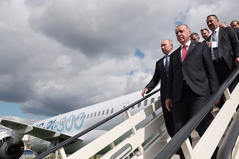 Erdoğan, Rus-Çin ortak yapımı yolcu uçağının koltuklarını sıkışık buldu