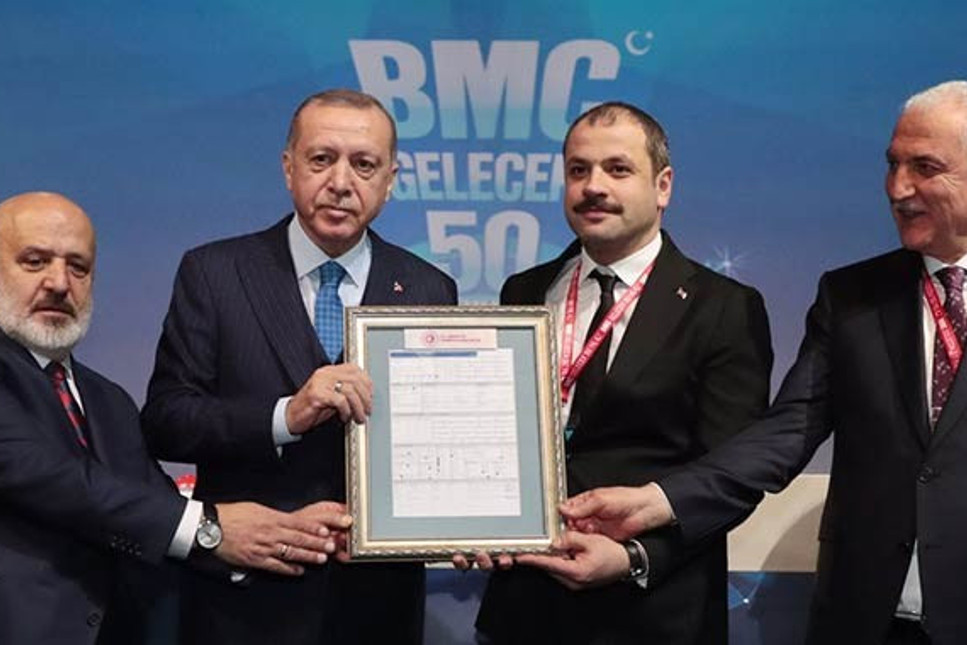 Erdoğan: Tank Palet Fabrikası'nı BMC'ye satmıyoruz, devrediyoruz