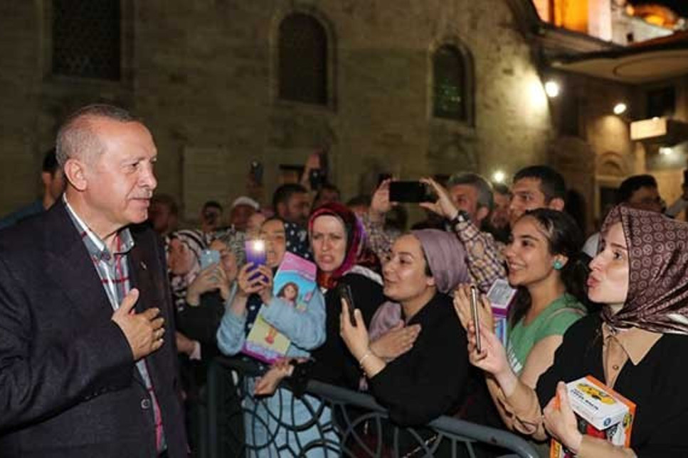 Erdoğan'dan Eyüp Sultan türbesine ziyaret