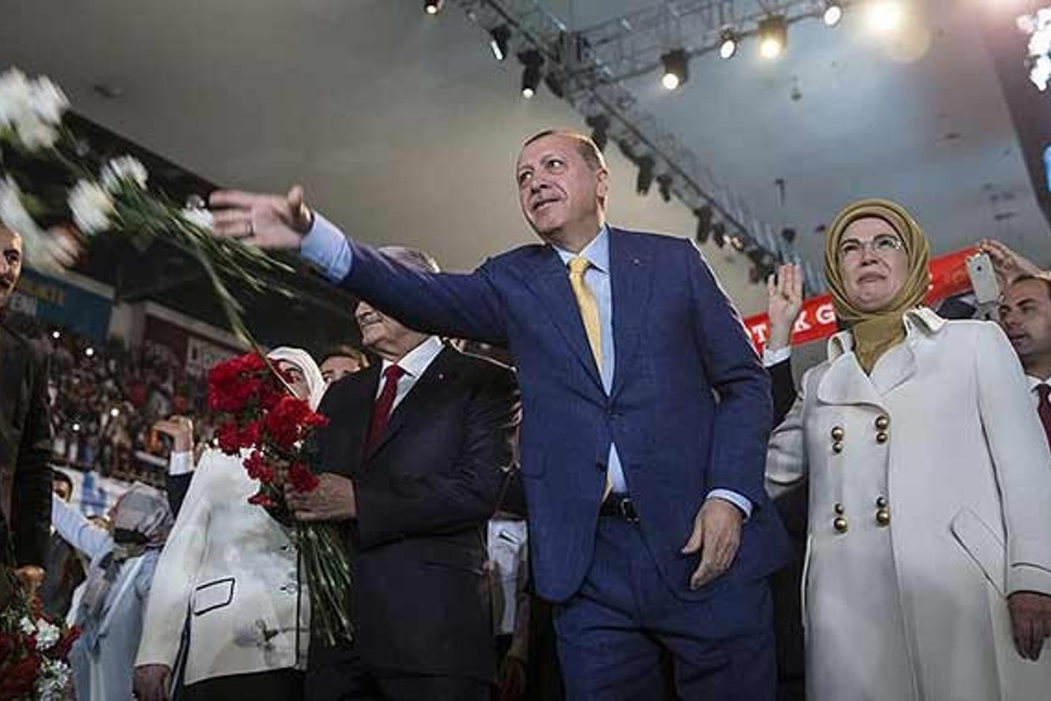 Erdoğan'dan İlk mesaj: OHAL kaldırılmayacak