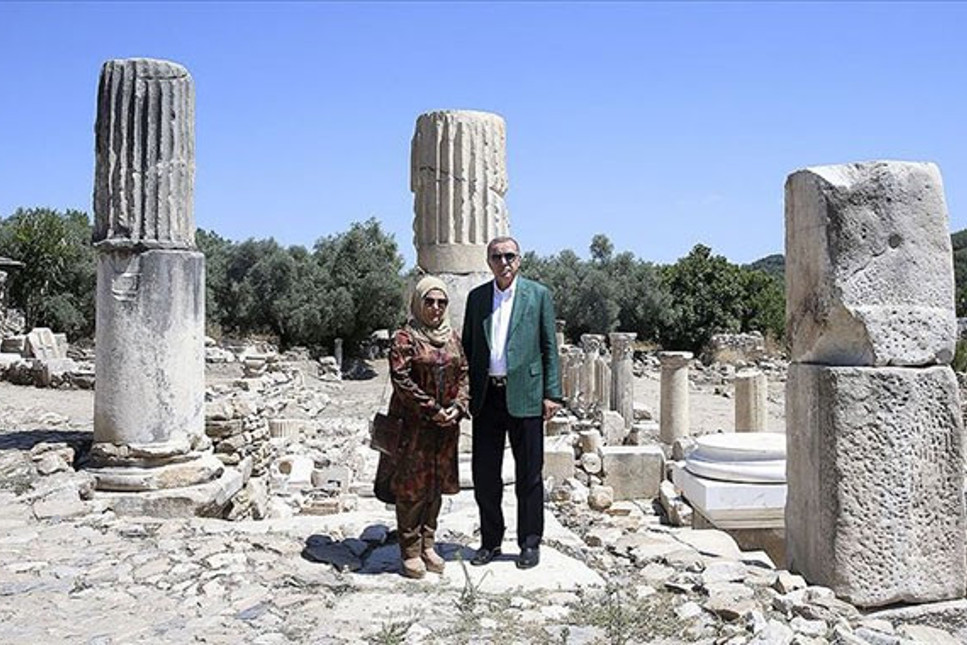 Erdoğan dünyanın en büyük mermer antik kenti Stratonikeia’yı ziyaret etti
