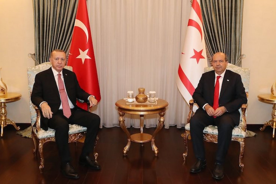 Erdoğan ‘farklı ülkelerin bakışını da değiştirir’ deyip Ersin Tatar’a yeni bir Cumhurbaşkanlığı makamı önerdi