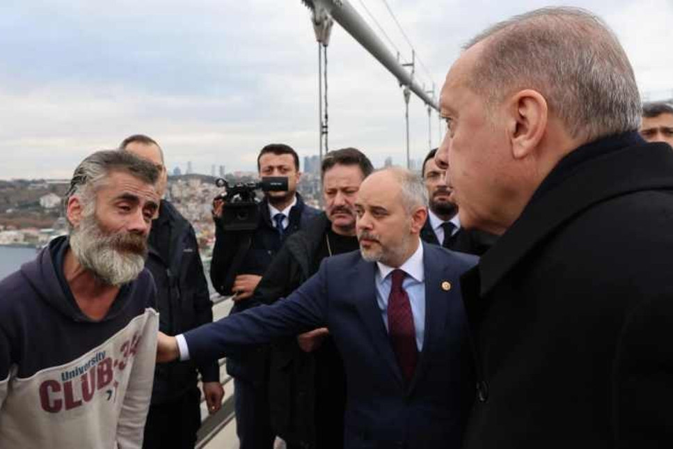 Erdoğan, köprüde intihara kalkışan kişiyi ikna etti