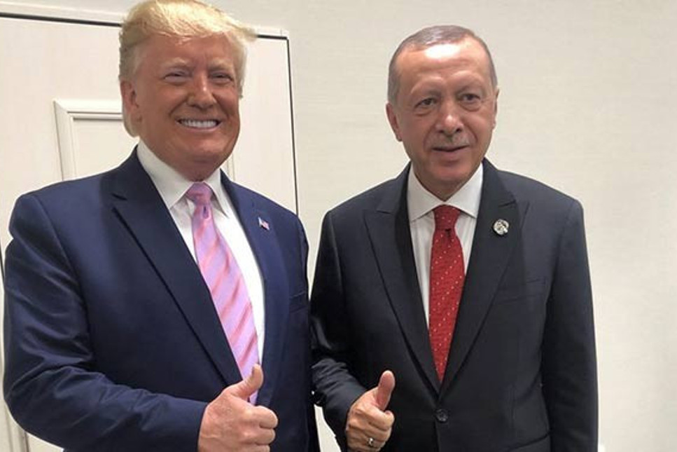 Erdoğan ve Trump'dan 'Bir numara' işareti