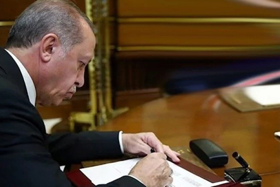 Cumhurbaşkanı Erdoğan'dan gece yarısı görevden alma ve atamalar