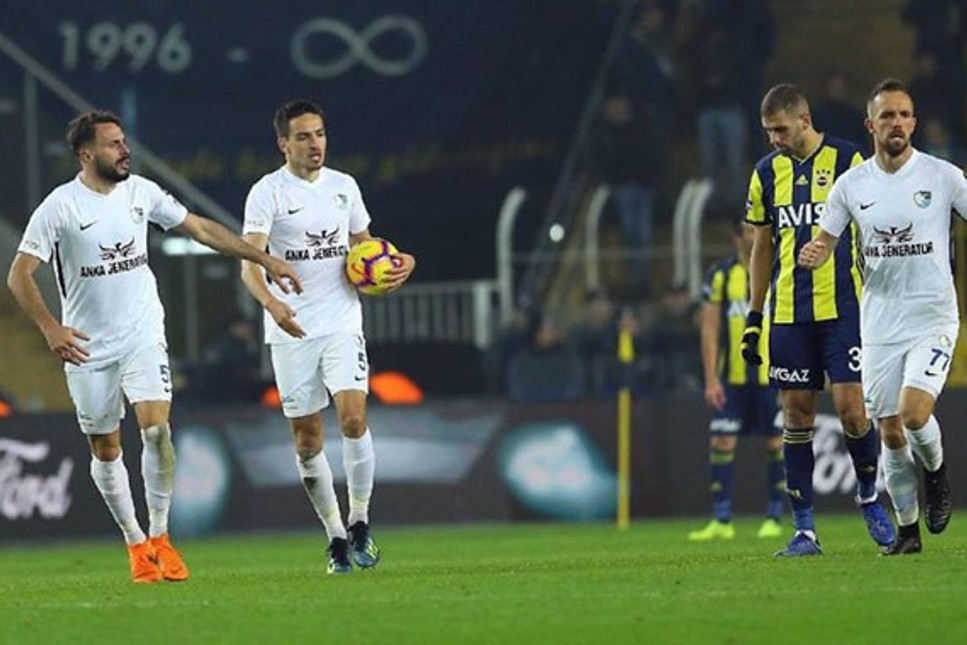 Ersun Yanal galibiyetle başlayamadı: Uzatmalarda şok gol...
