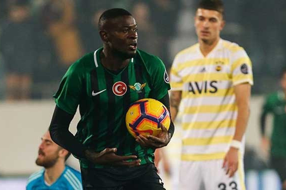 Fenerbahçe, Akhisarspor'a 3-0 yenildi: Küme düşme hattında