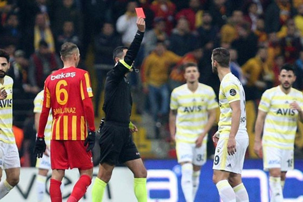 Fenerbahçe, Kayserispor'a yenildi