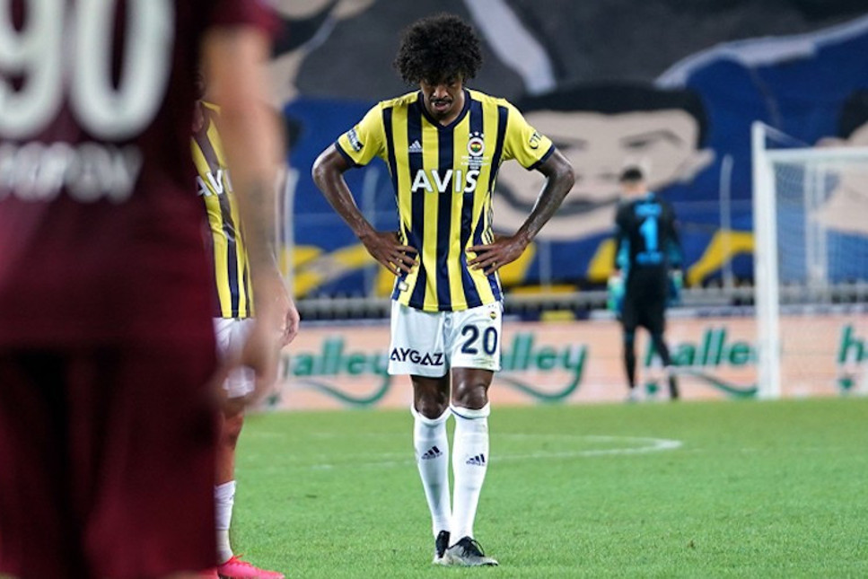 Fenerbahçe'de 5 isimle daha yollar ayrılıyor
