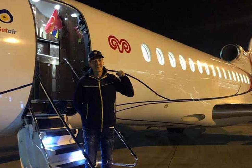 Fenerbahçe’nin bomba transferi Mesut Özil, İstanbul’da