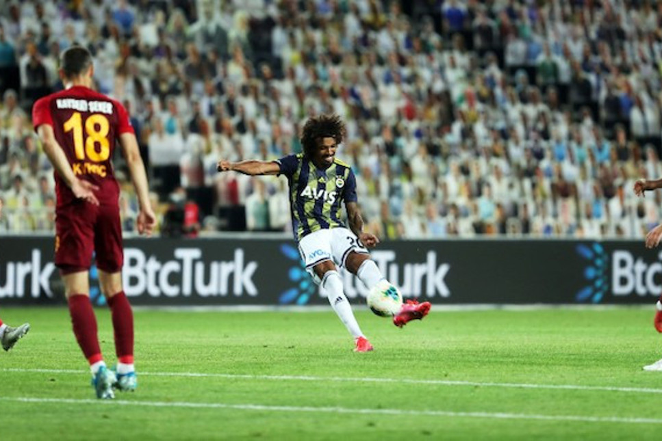 Fenerbahçe son dakikalarda geri döndü, galibiyet hasretine son verdi
