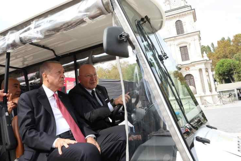 Ferit Şahenk, Cumhurbaşkanı Erdoğan'a Galataport'u gezdirdi