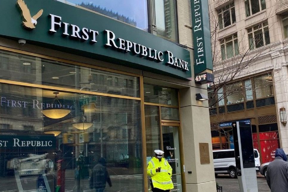First Republic Bank önce satıldı, şimdi de şubeleri kapatılıyor