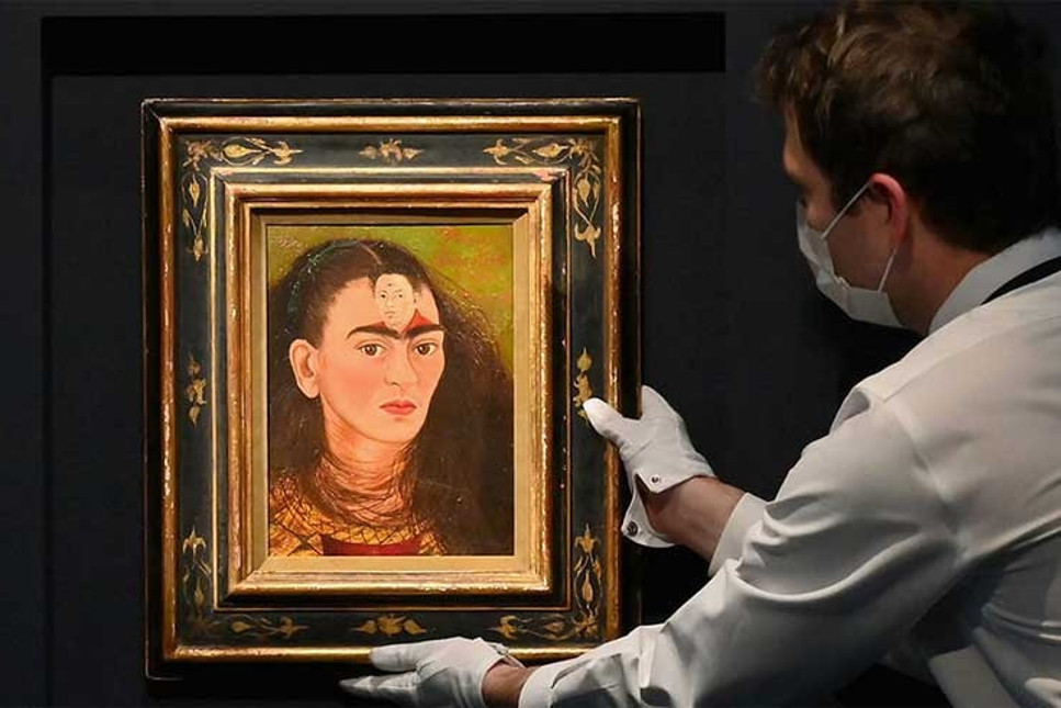 Frida Kahlo'nun otoportresi rekor fiyata satıldı