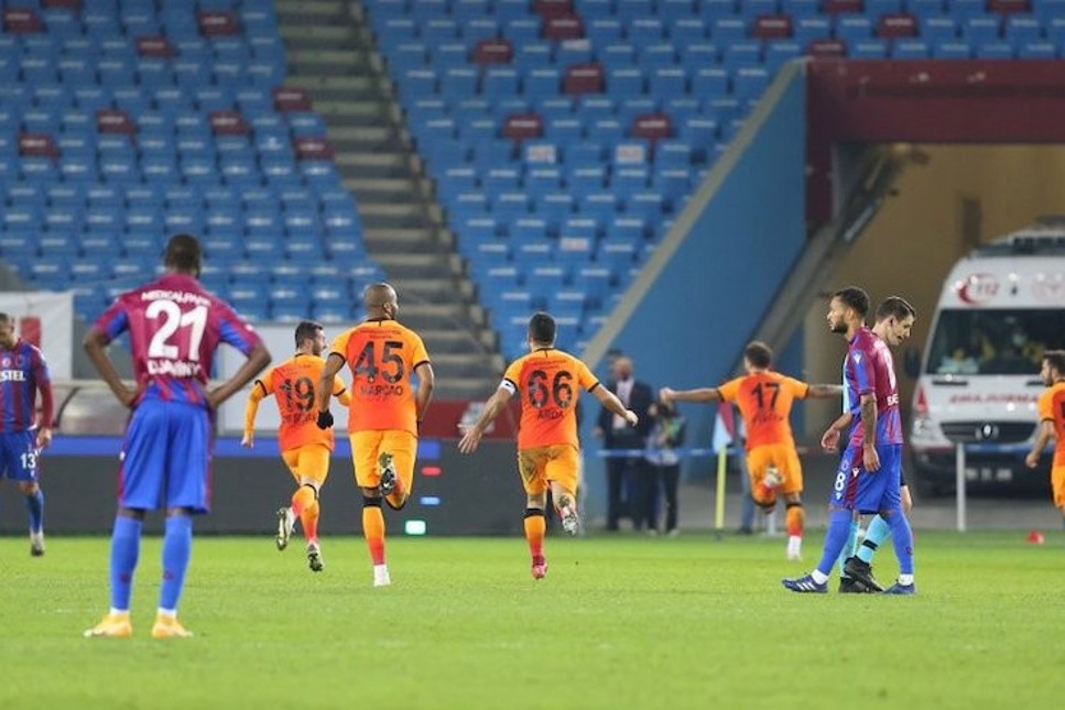 Galatasaray, Trabzonspor derbisinde beraberliği uzatmalarda kurtardı