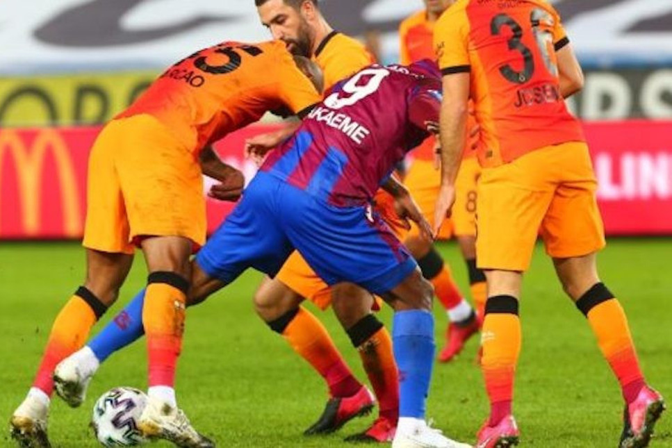 Galatasaray, Trabzonspor'u yenerek zirveye yerleşti