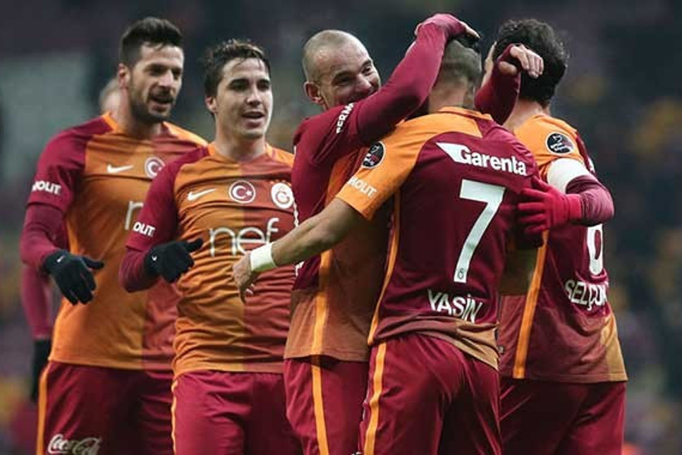 Galatasaray'dan Akhisar'a yarım düzine gol