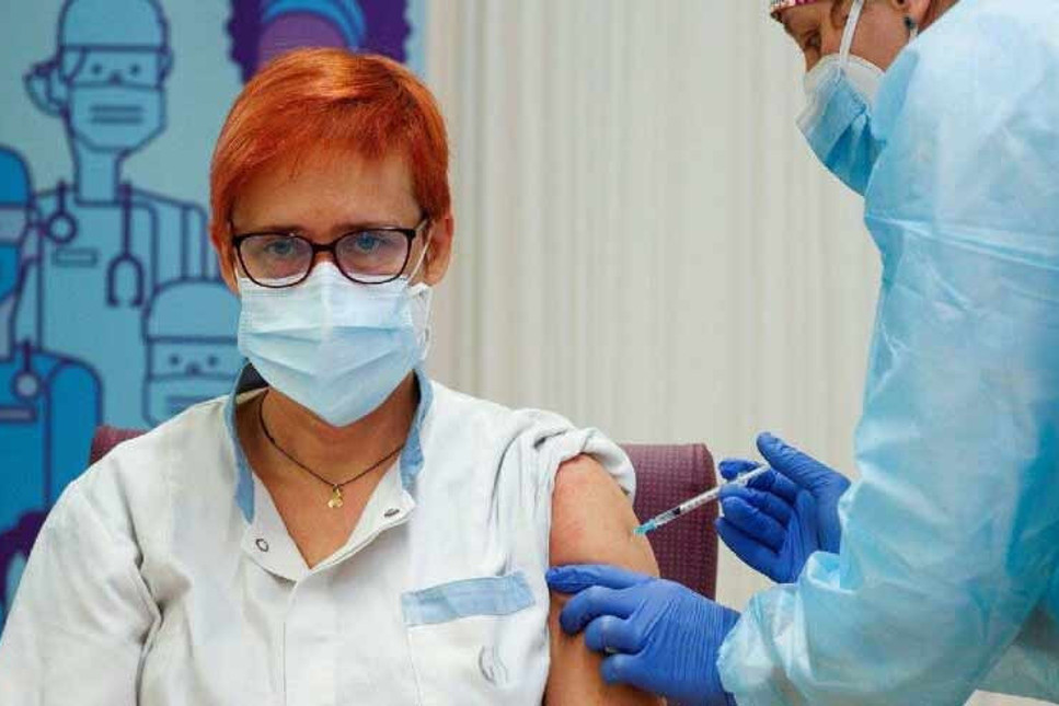 Hiçbir aşı onay almadı… Herkesi kobay yaptılar