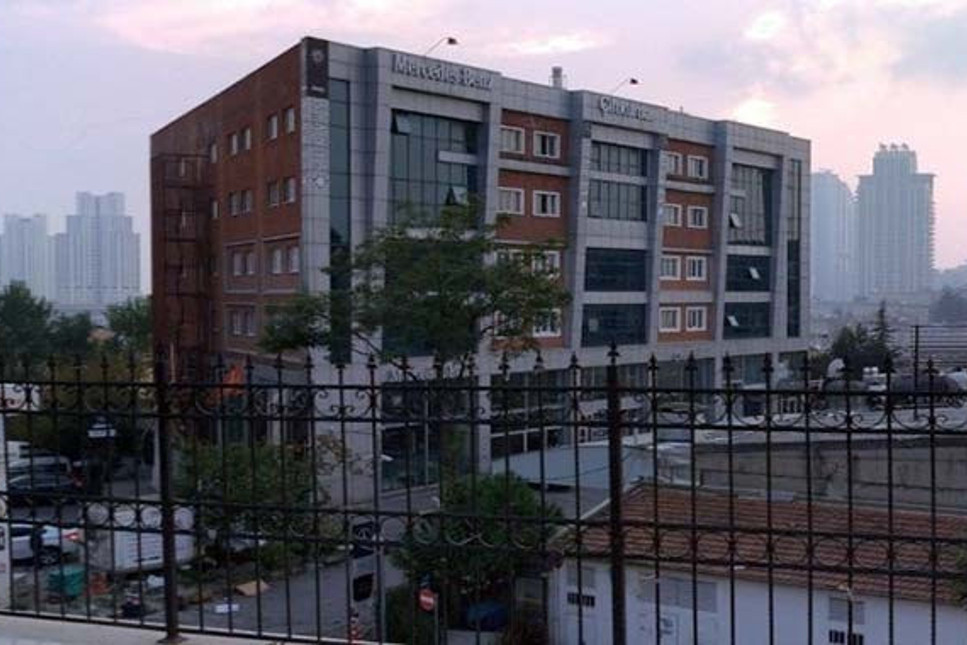İBB, TÜGVA'dan aldığı yurt binasını İstanbul Üniversitesi'ne verdi