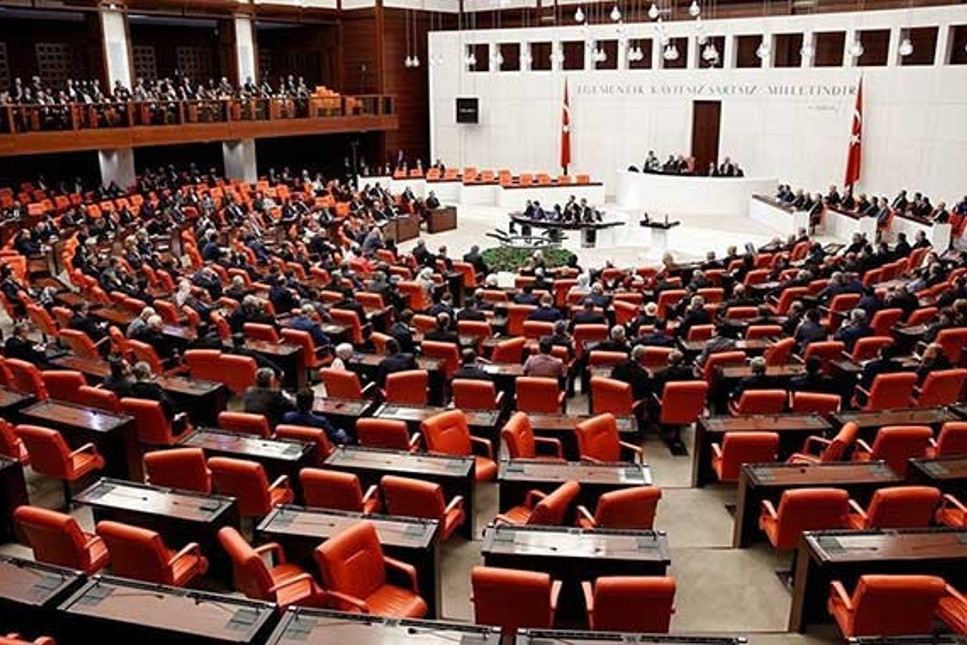 Kritik yasa Meclis'ten geçerek yasalaştı