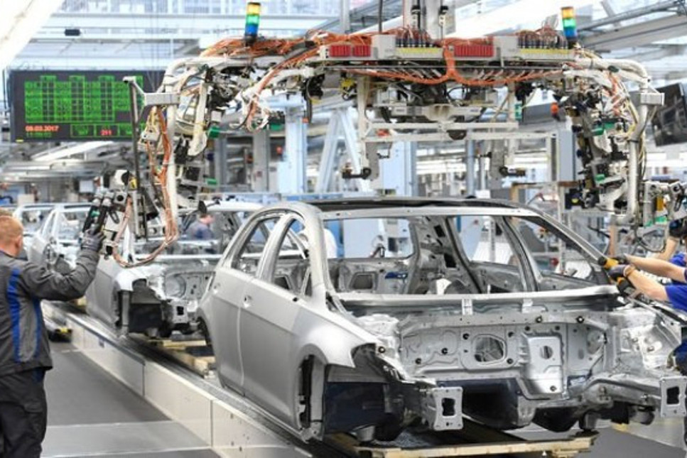 Volkswagen yeni fabrikası için Türkiye veya Bulgaristan'ı seçecek