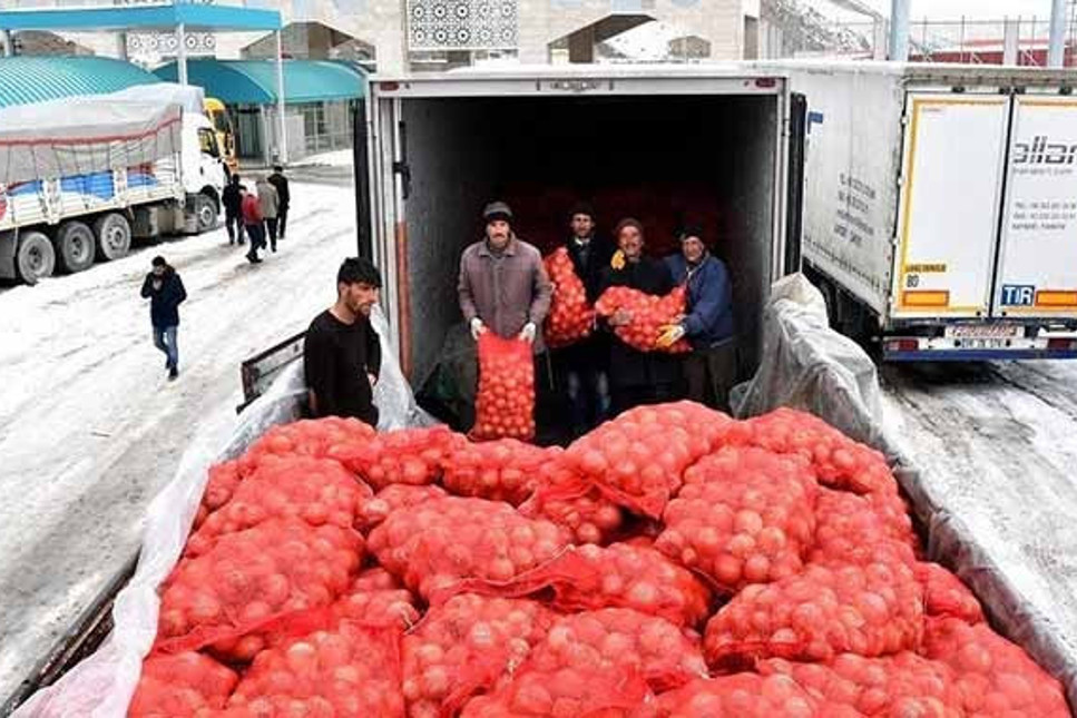 İran'dan soğan ithalatı başladı: Toptan satış fiyatı 3 TL