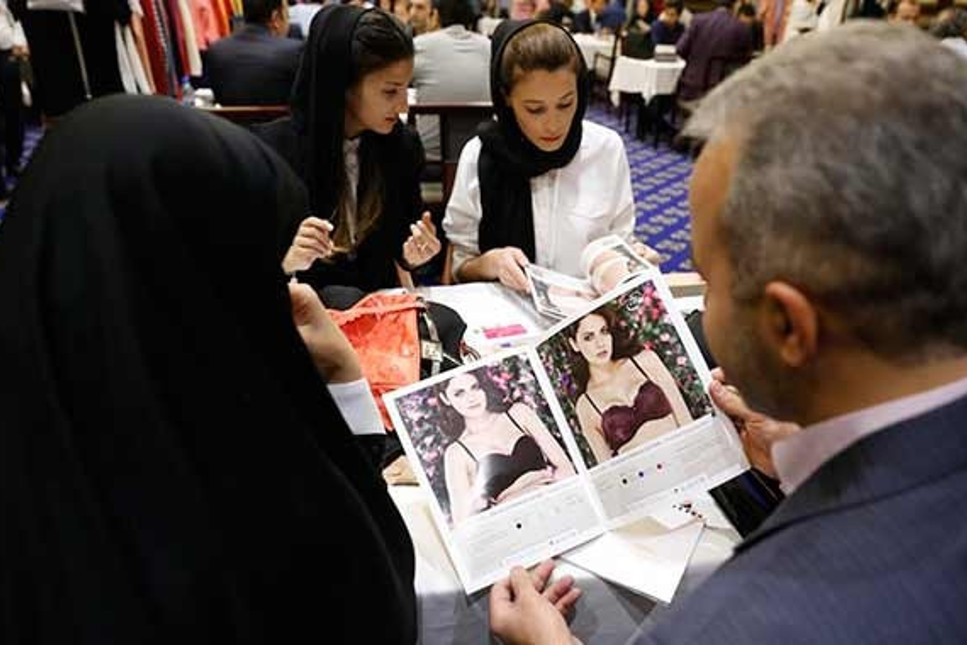 İranlı kadınların Türk iç giyimine ilgisi yüz güldürdü