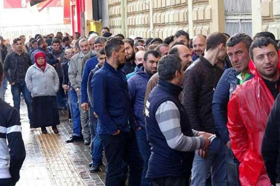 TÜİK'e göre Türkiye'de işsizlik düştü! İstihdam ise çakıldı