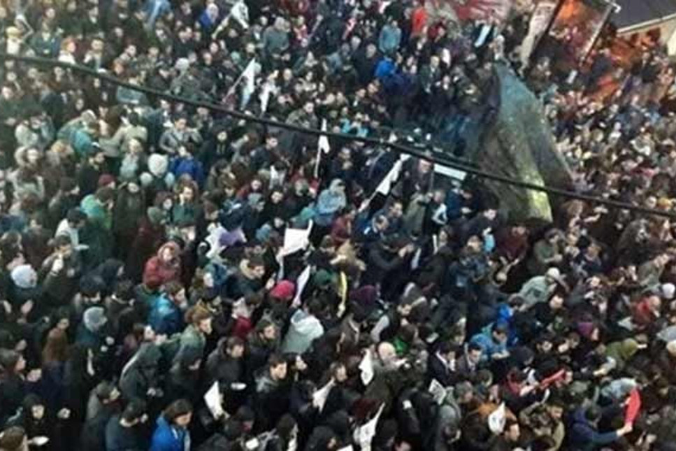 İstanbul, Ankara ve İzmir'de referandum protesto ediliyor
