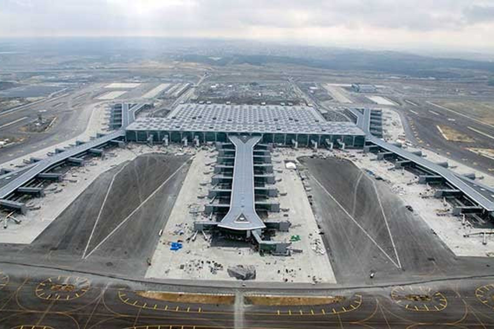 İstanbul Havalimanı'nda büyük zarar! Yolcu sayısı 5 milyondan 33 bine indi
