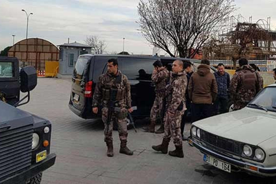 İstanbul'da Uber aracına silahlı saldırı! Tam 4 kurşun isabet etti