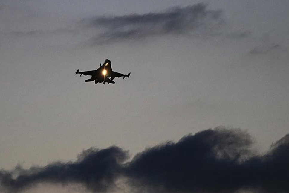 Türk pilot Afrin'de inanılmazı başardı! Lazerle işaretleme yaptı ve yere 20 metre yaklaştı
