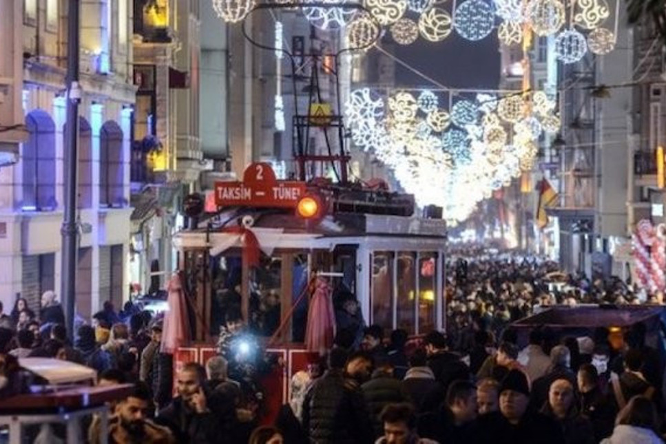 Türkiye'de 192 milletten 5 milyonun üzerinde yabancı yaşıyor