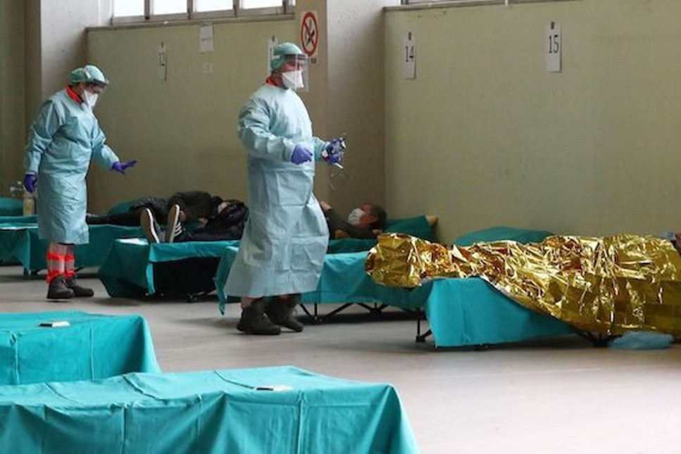 İtalya'da Koronavirüs nedeniyle ölü sayısı 6 bin 77'ye yükseldi