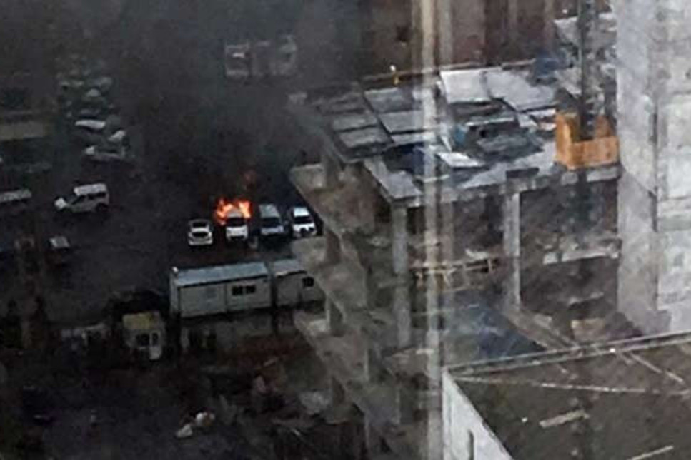 İzmir adliyesine bombalı araçla saldırı, 2 şehit