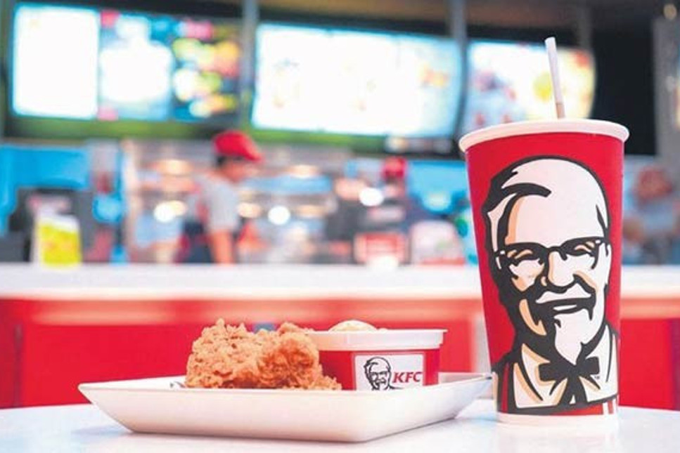 KFC'de büyük skandal! Müşterilerin kartları kopyalandı