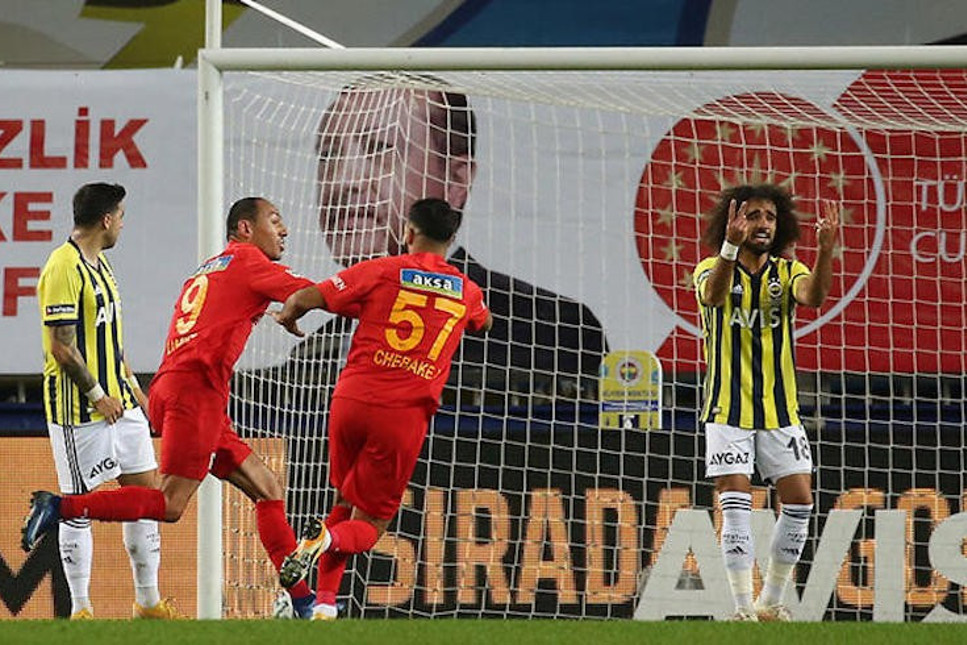 Kadıköy'de böylesi ilk kez: Fenerbahçe 3-0 yenildi