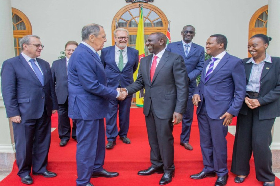 Lavrov'dan Kenya'da "yerel para birimi" vurgusu