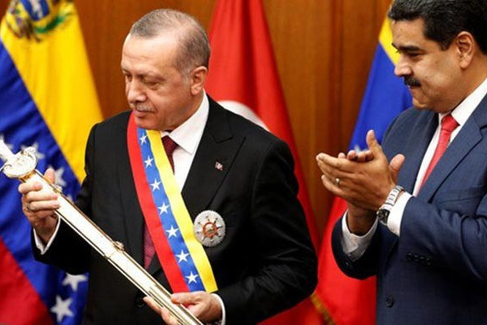 Maduro'dan Erdoğan'a "El Libertador" nişanı ve Simon Bolivar'ın kılıcı