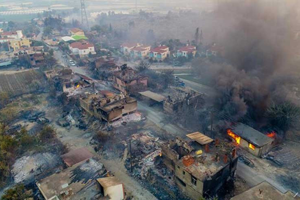Manavgat'ta felaket! Bir köy yangında kül oldu