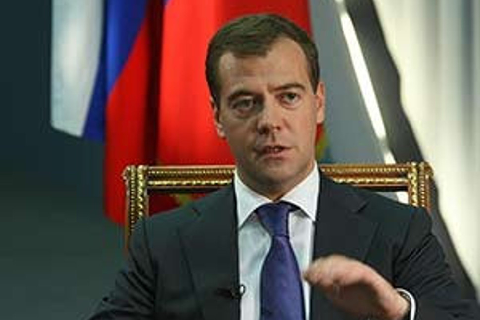 Ve Medvedev yaptırım talimatını imzaladı