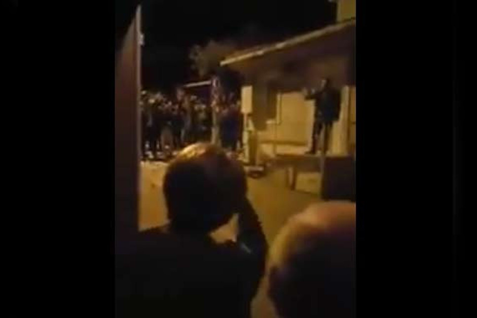 Meral Akşener'in evinin önünde eylem yapan 16 kişiye beraat