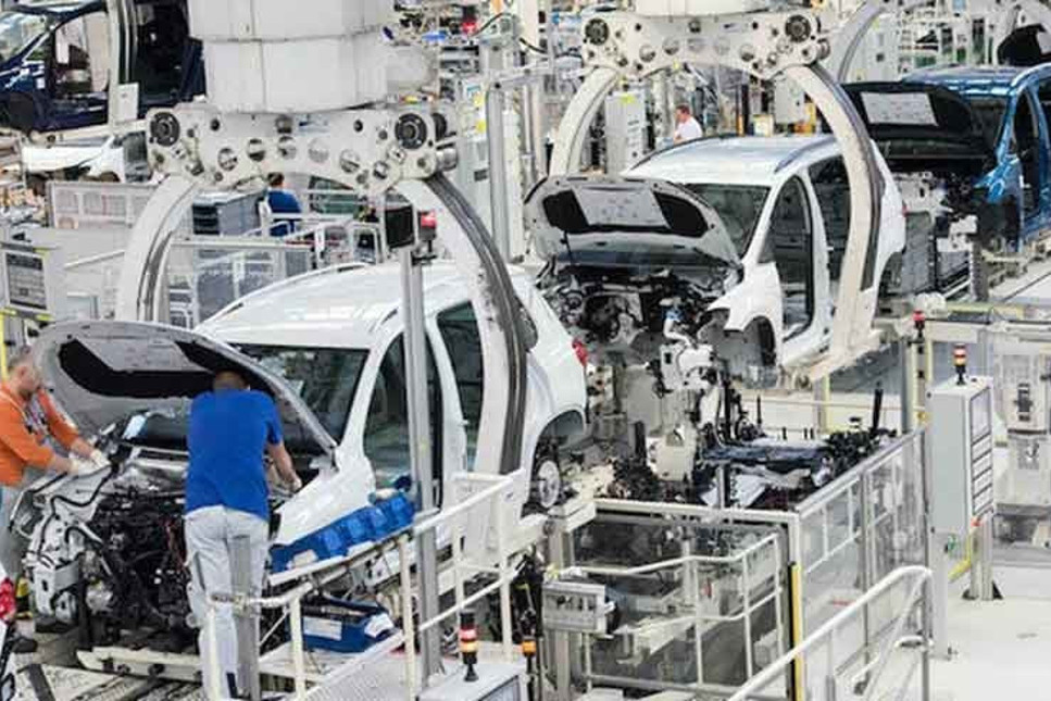 Mercedes'ten 160 bin çalışanına Bin euro Korona bonusu