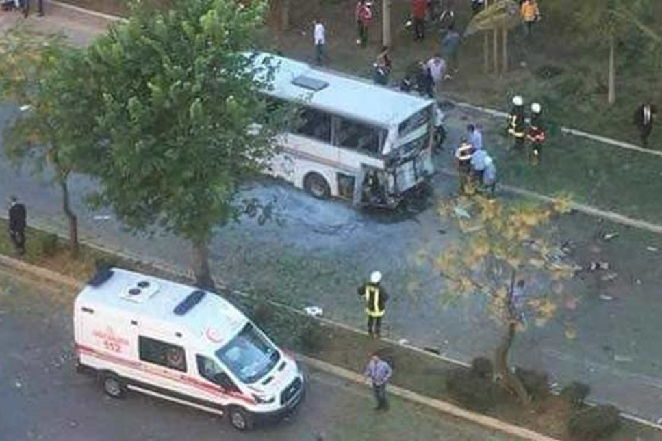 Mersin’de polise bombalı saldırı: 12 yaralı...