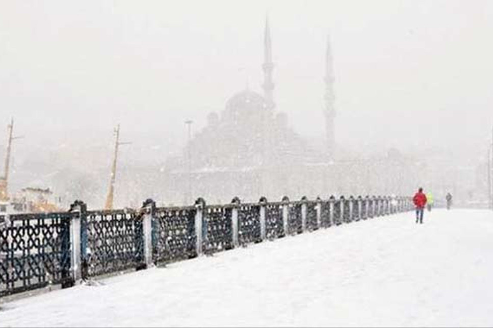 Merakla bekleniyordu: İstanbul'a ilk kar çarşamba geliyor