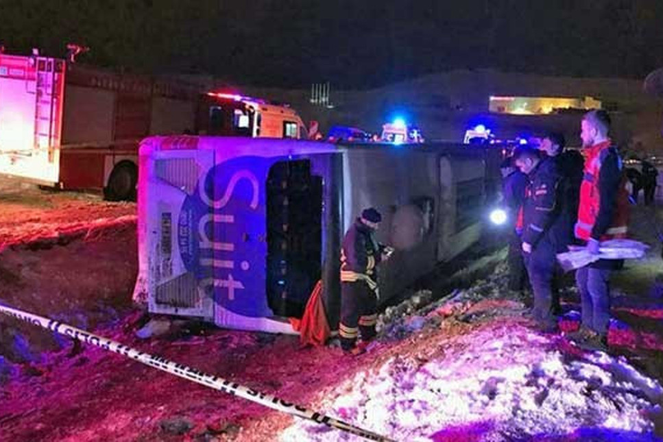 Metro Turizm'e ait otobüs devrildi: 2 kişi yaşamını yitirdi