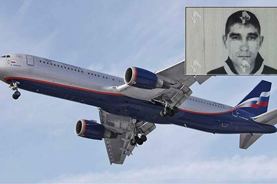 Sarhoş yolcu Moskova'ya giden uçağı Afganistan'a kaçırmak istedi