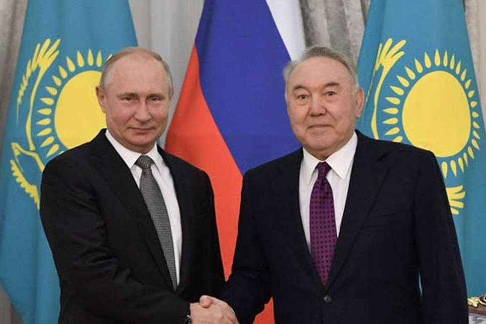 Nazarbayev, Putin'i 'Elbaşı Nişanı' ile ödüllendirdi