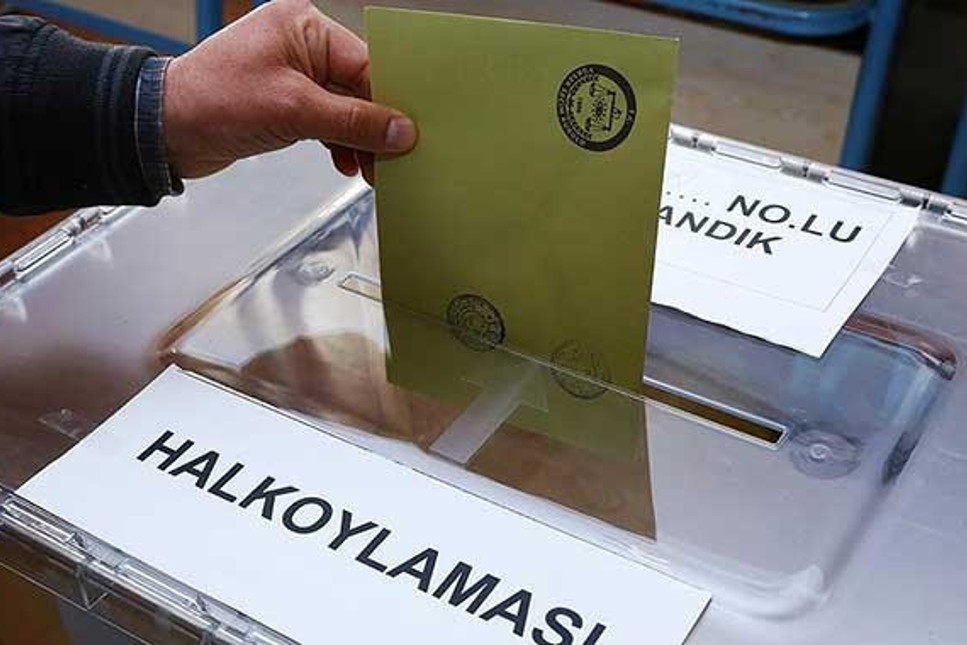 AK Parti mühürsüz bir oy için seçimleri tekrarlatmıştı