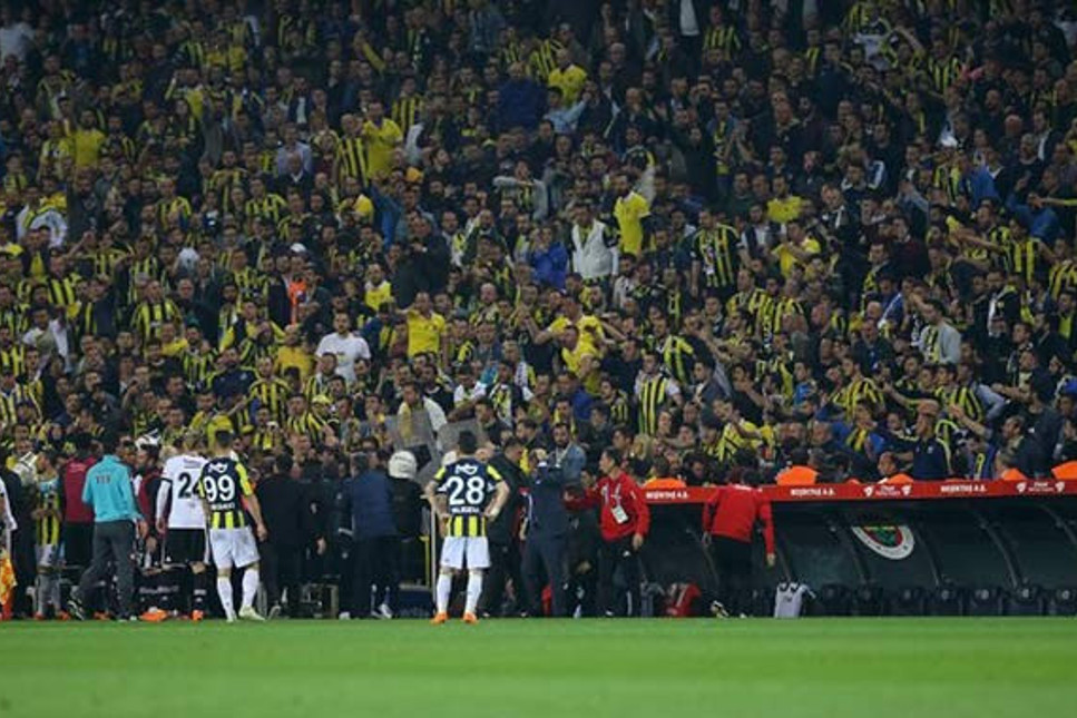 Olaylı Fenerbahçe-Beşiktaş derbisinde 20 gözaltı! Şenol Güneş’in başına çakmak atan kişi de gözaltında